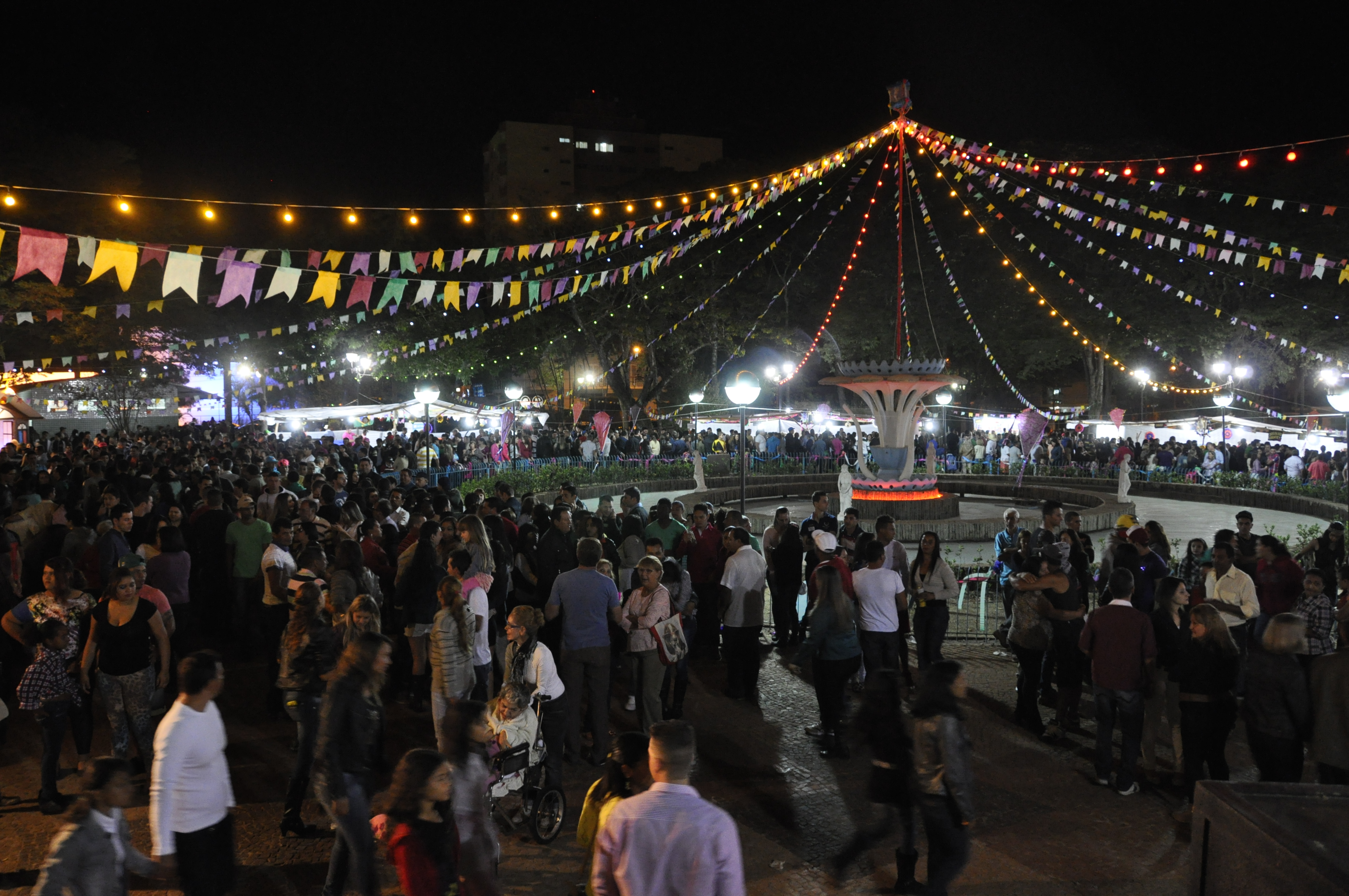 Arraiá na Praça 2014